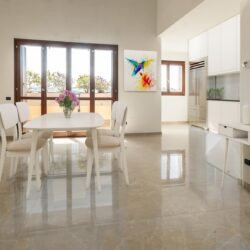 Soggiorno arredato con virtual suite